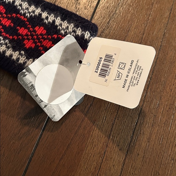 VARMA Pattern 017 Icelandic Wool Headband - Picture 3 of 7